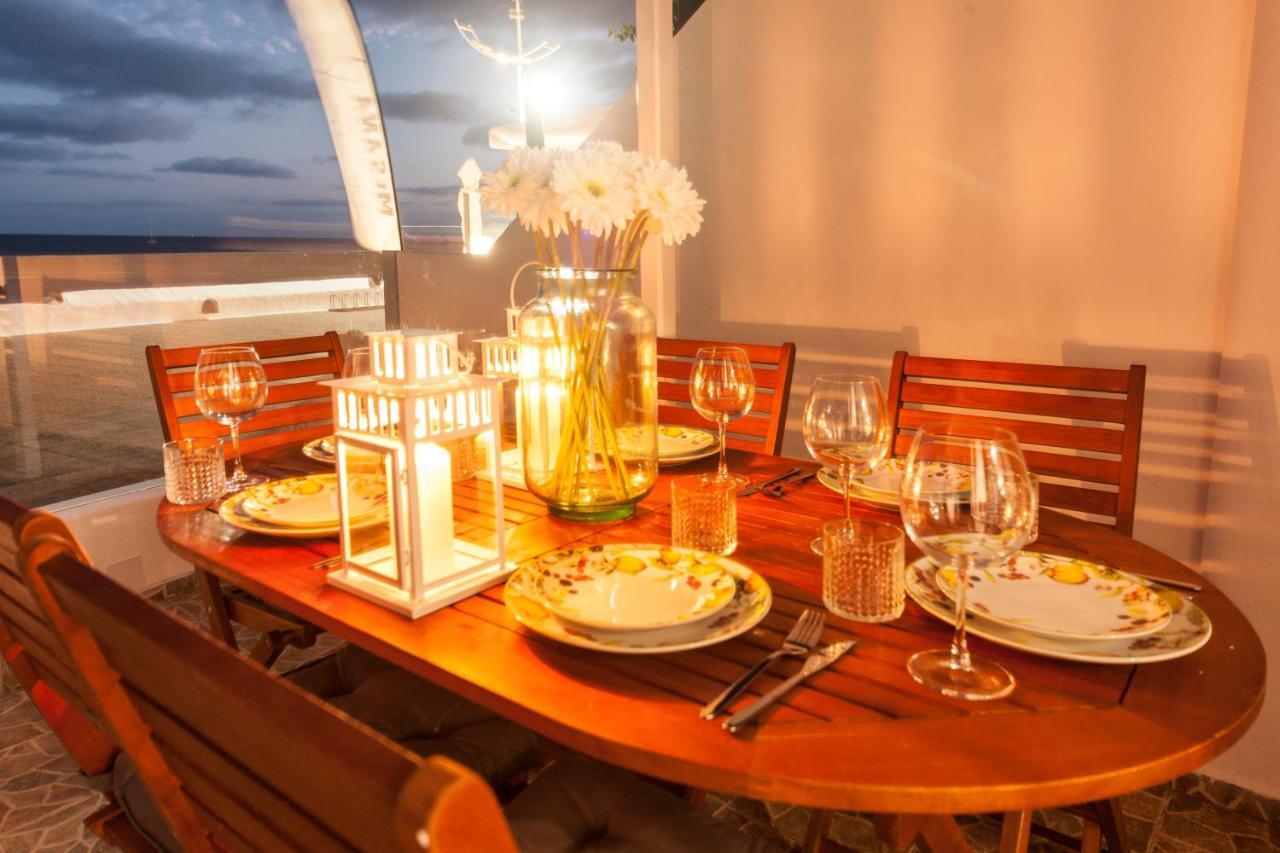 Luxury Suite Sea Front II Playa Honda  Bagian luar foto